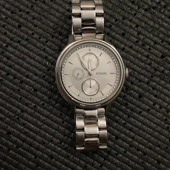 Fossil Watch - Picture 1 of 3